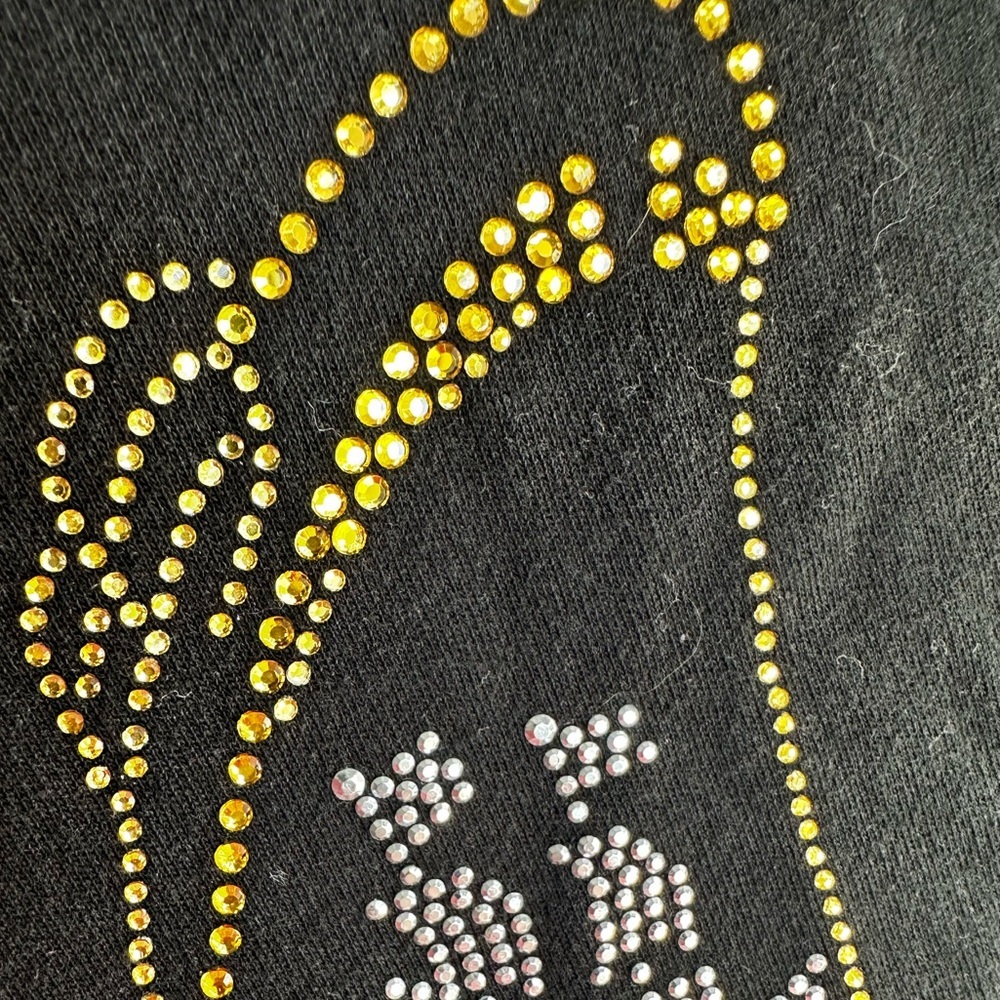 The signature Collection size large rhinestone tee - Picture 2 of 4
